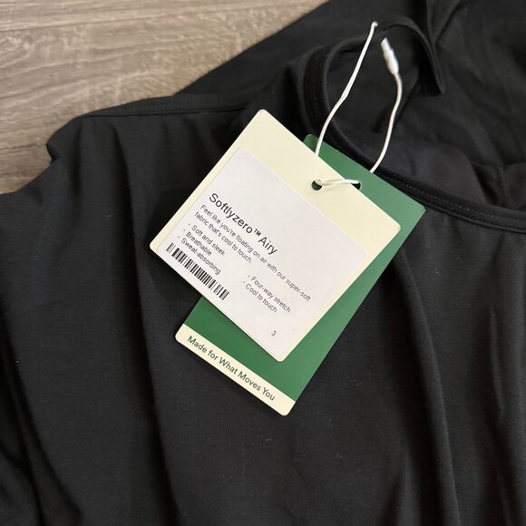 NWT Halara Softlyzero Airy Black Tank Top Padded Women Size Medium - Picture 3 of 5